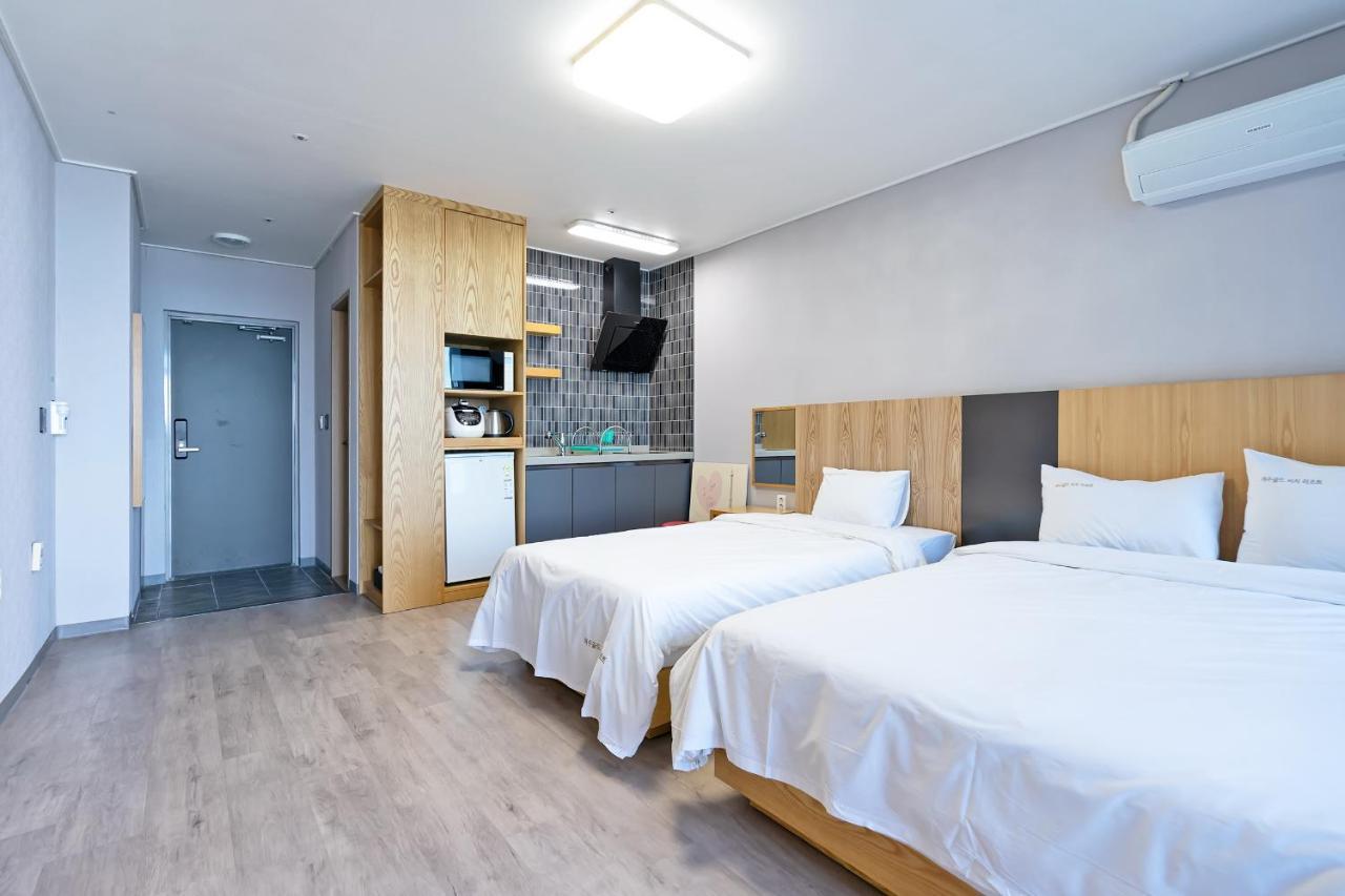 Gold Beach Resort Yeosu Zewnętrze zdjęcie