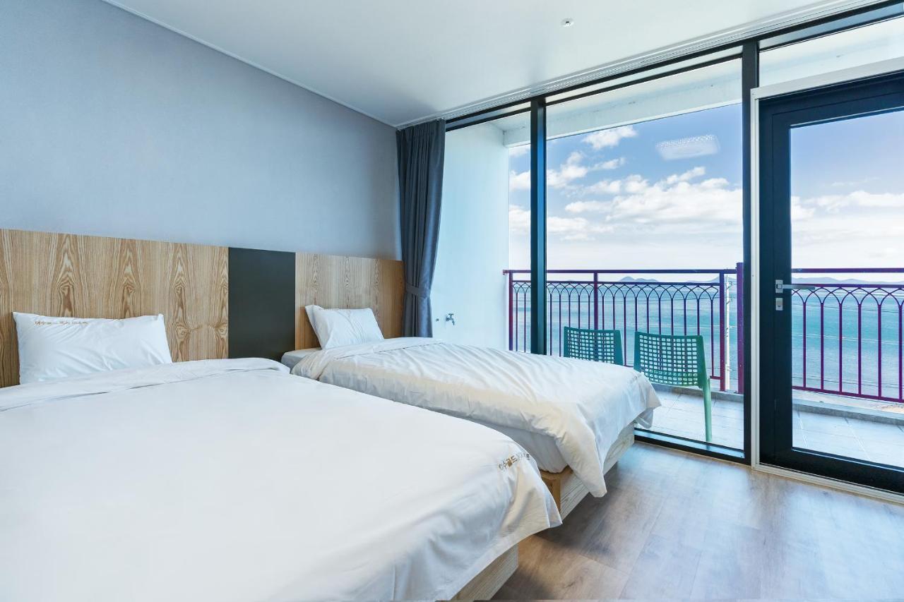 Gold Beach Resort Yeosu Zewnętrze zdjęcie