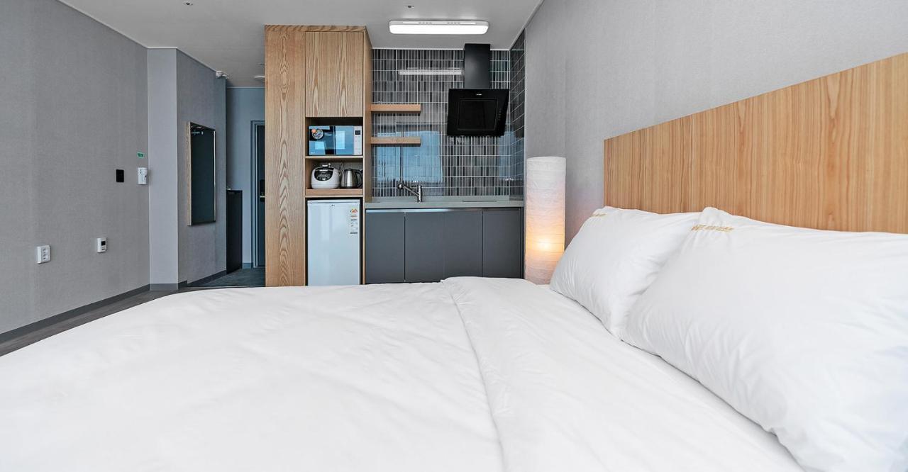 Gold Beach Resort Yeosu Zewnętrze zdjęcie