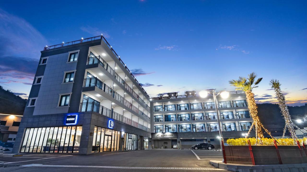 Gold Beach Resort Yeosu Zewnętrze zdjęcie